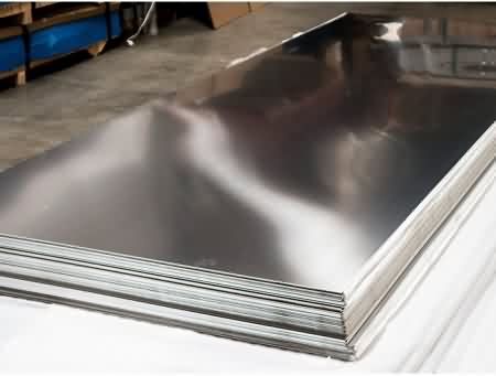 1.5 - 5 mm kalınlıkta süper ayna yüzey kalitesinde 316L kalite paslanmaz çelik saclar.